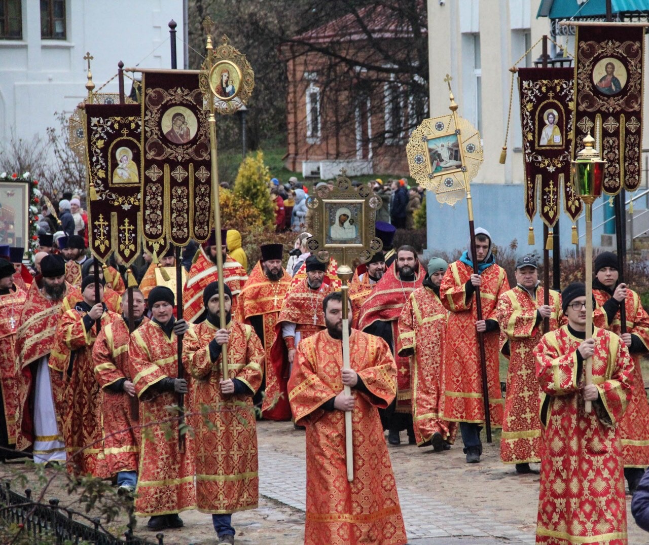 Православных 8 апреля