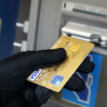 Полицейские в Дмитрове раскрыли кражу денежных средств с банковской карты