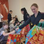 Сотрудники правового Управления МВД России приехали в гости к воспитанникам  семейного  центра «Остров надежды»