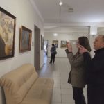 На днях в музейно-выставочном комплексе на Загорской открыли передвижной выставочный проект «Палитра героизма»