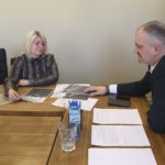 В местном отделении партии «Единая Россия» секретарь отделения Михаил Шувалов провел прием населения