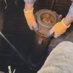 Сотрудники «Дмитровского водоканала» начали обновлять противопожарные гидранты