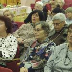 В преддверии дня учителя поздравили ветеранов педагогического труда
